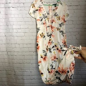 Lace up floral flowy maxi dress